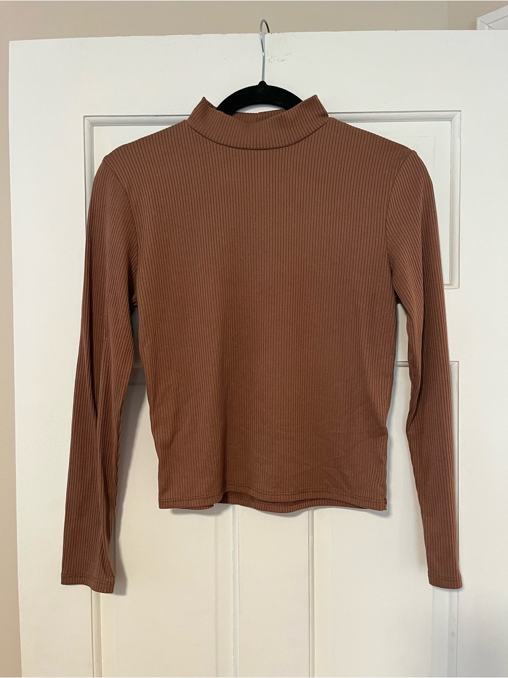 Ribbed Mock Neck Long Sleeve Top - Tan Brown